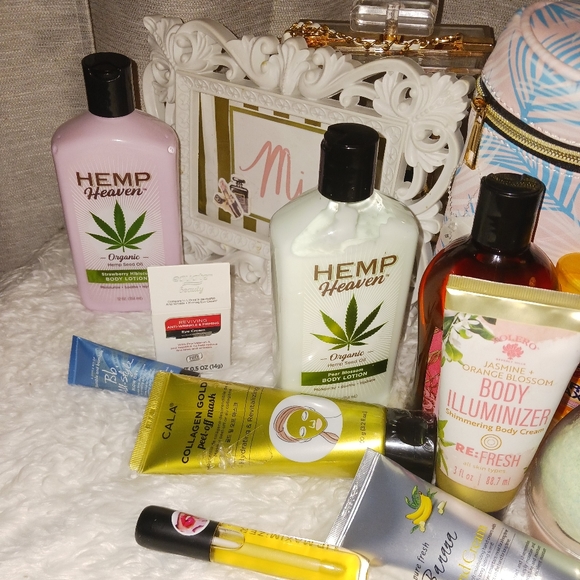 NEW 15 ITEM SELF CARE SET - Picture 3 of 5